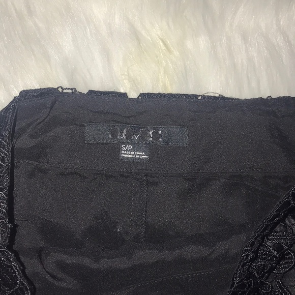 Lace skirt - Picture 2 of 2